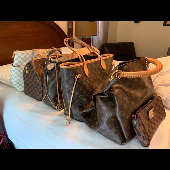 Meet the seller! ❤️ - Picture 5 of 7